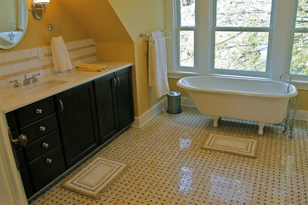 attic-bathroom10